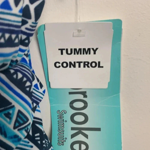 Penbrooke Tummy Control One Piece Swimsuit with Front Ruffles, Adjustable Straps - Picture 4 of 11